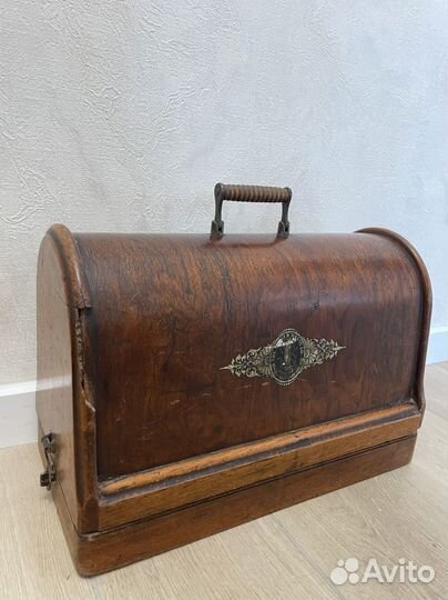 Швейная машинка зингер ручная