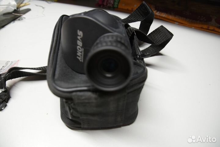 Монокуляр svbony 10-30x50