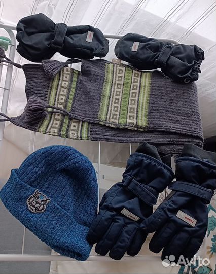 Шапка Lassie, шарф Lenne, варежки и перчатки Reima