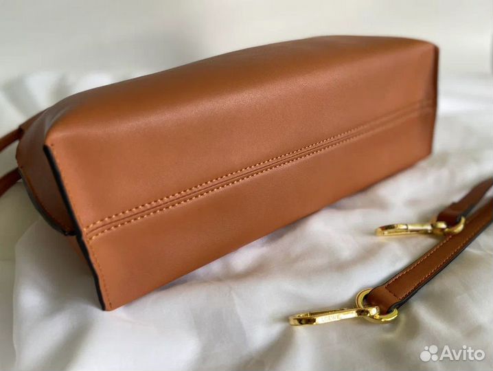 Сумка женская кожаная Loewe