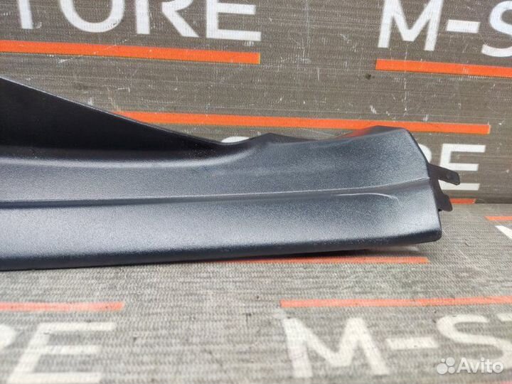 Накладка на порог салона задняя левая Bmw 3-Series