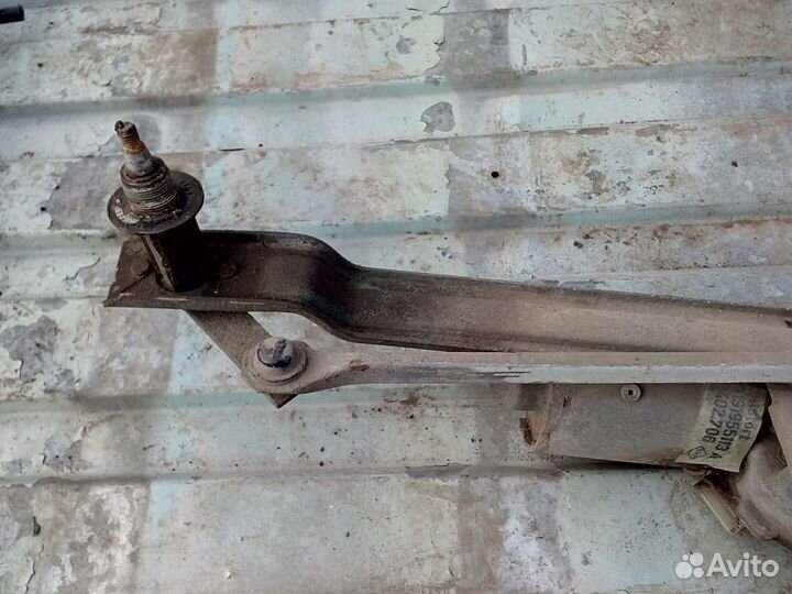 Трапеция стеклоочистителя Volkswagen Golf 2 83-92