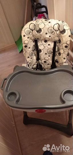 Стульчик для кормления