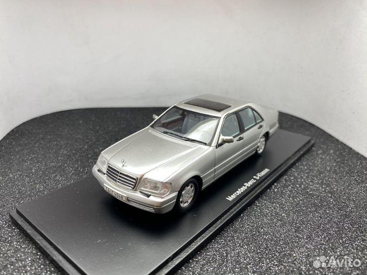 1/43 Mercedes-Benz