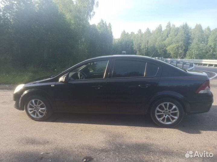Opel Astra 1.8 МТ, 2008, 208 000 км