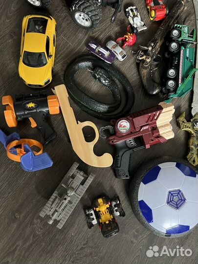 Игрушки для мальчика пакетом