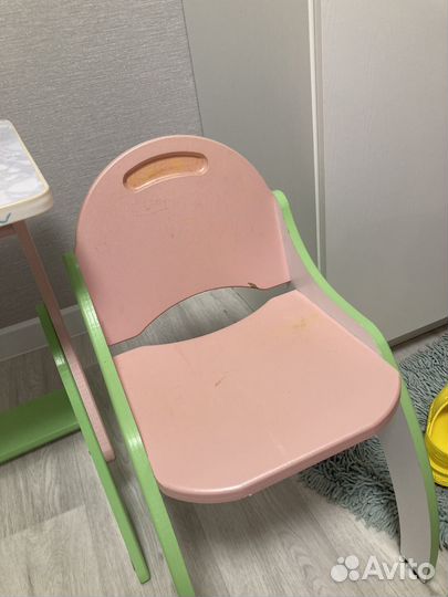 Деревянный ростовой стол и стульчик