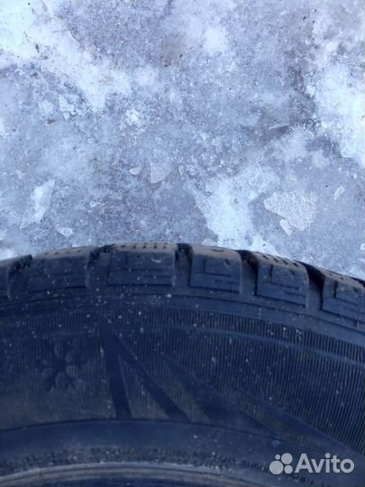 Dunlop SP Winter Ice 02 195/60 R15