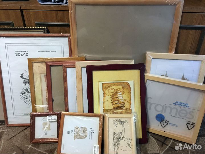 Рамки для фото и картин