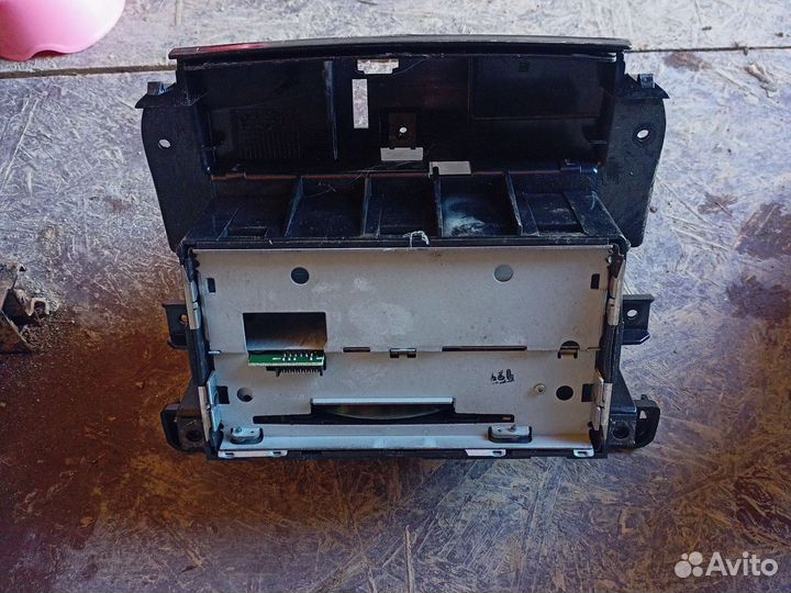 Магнитола с рамкой на opel omega b