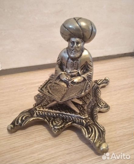 Статуэтка мулла, из бронзы, и бюст Ленина