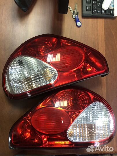 Фонарь задний правый jaguar x-type