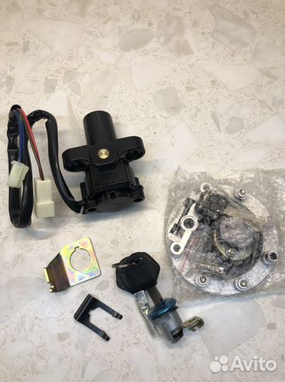 Замок зажигания Yamaha YZF R1 R6 2001-2010