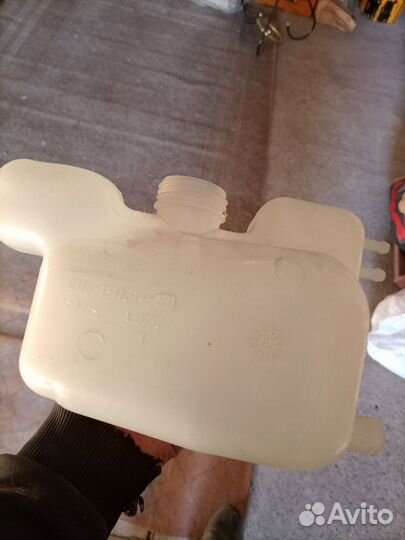 Расширительный бачок ваз 2110