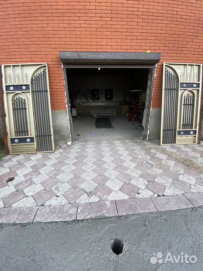 Ворота гаражные бу