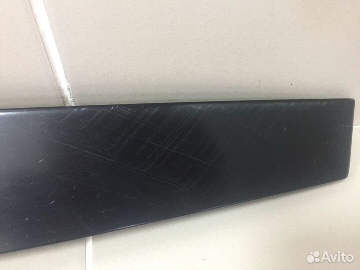 Накладка рамки передней прав двери VW Passat B6