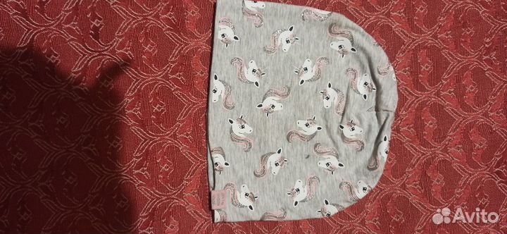 Шапочка для девочки на весну