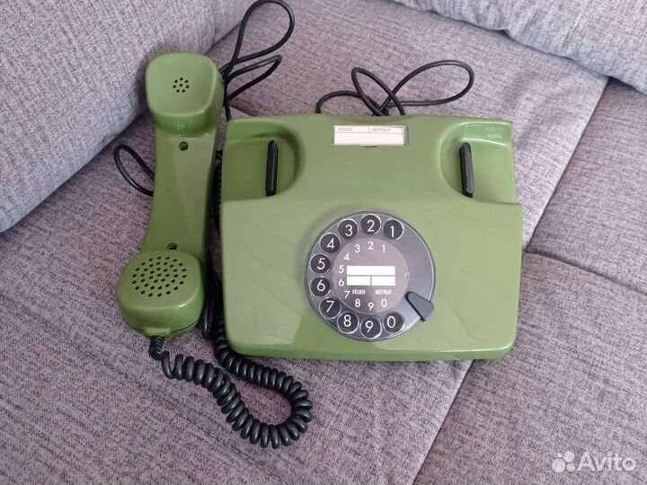 Телефон времён СССР