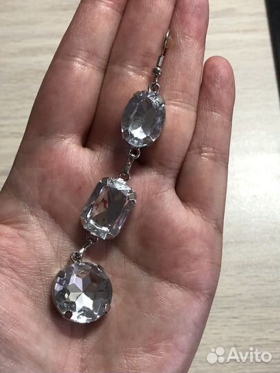 Серьги со стразами