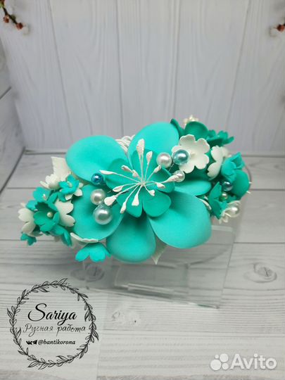 Ободок с цветами на выпускной
