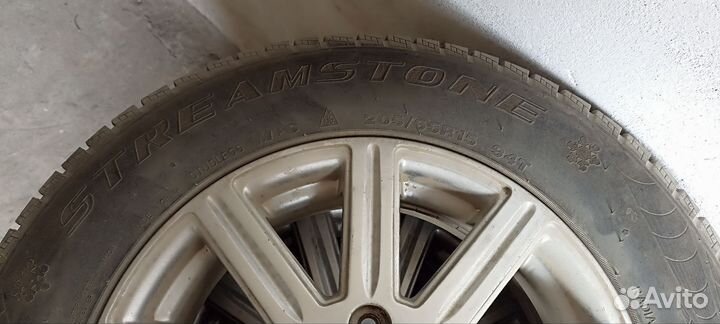 Комплект колес 205/65 r15 на литье