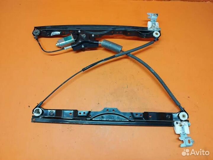 Стеклоподъемник двери передний левый Infiniti Qx56
