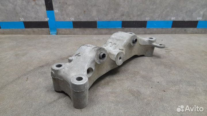 Кронштейн опоры двигателя Citroen C4 2 1.6 EP6