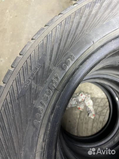 Yokohama W.Drive V902A 225/60 R17