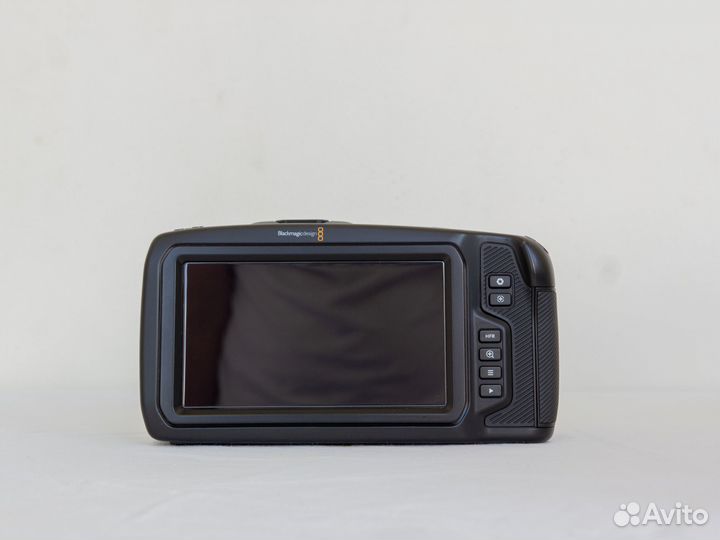 Blackmagic Design Pocket Cinema Camera 6K + Rig