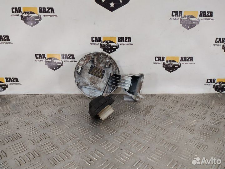 Лючок бензобака с крышкой Kia Sportage