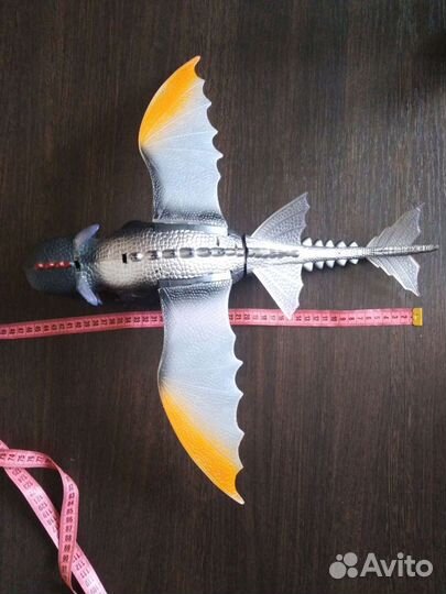 Дракон игрушка беззубик