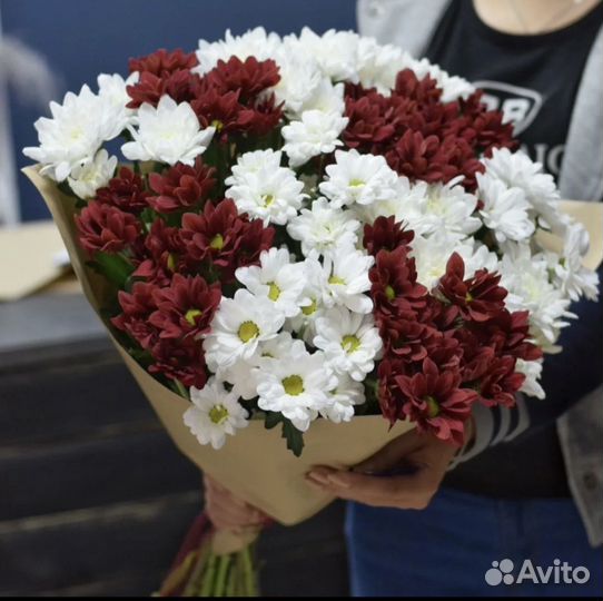 Букет из свежей хризантемы со склада