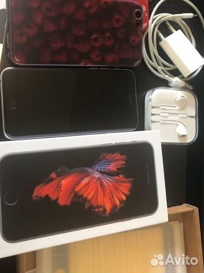 Телефон iPhone 6s 64