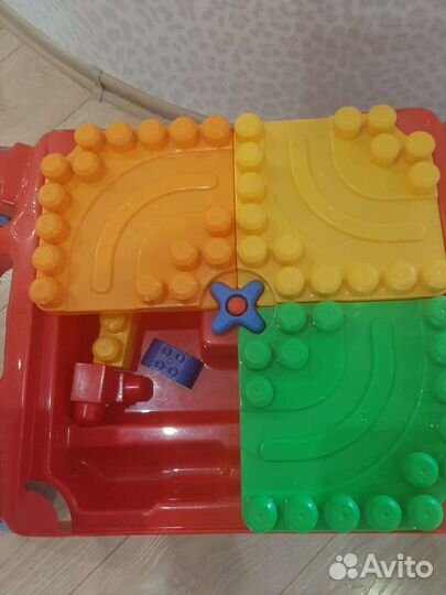 Развивающий стол