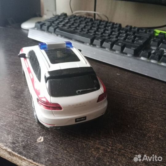 Машина радио