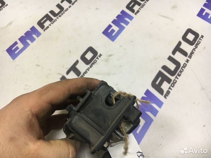 Ручка двери внутренняя правая Форд Фокус 1