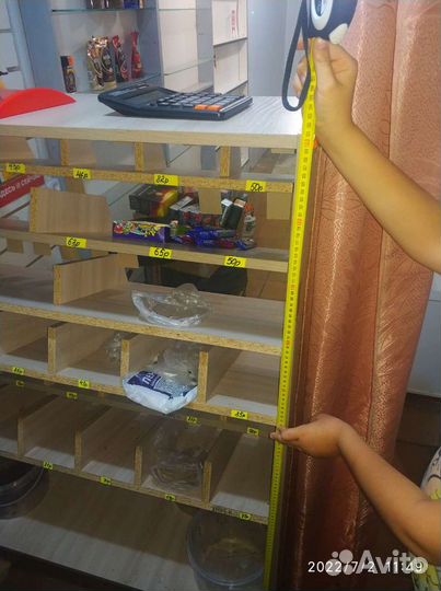 Торговые витрины и стеллажи бу