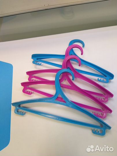 Вешалки плечики