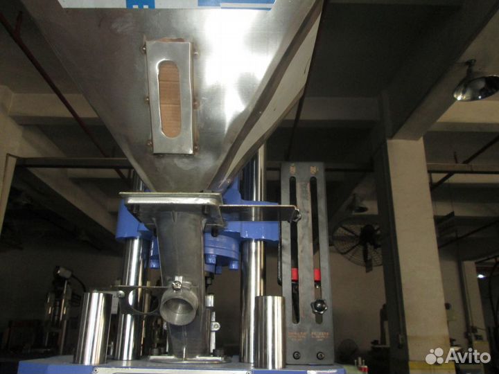 Термопластавтомат вертикальный MH-20-1S