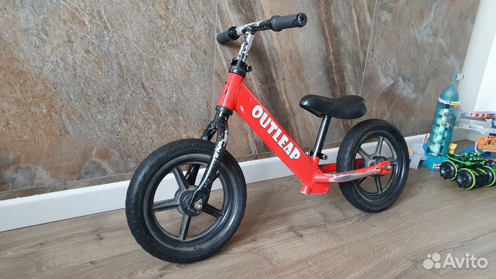 Беговел алюминиевый Outleap Joyride - вес 1,9 кг