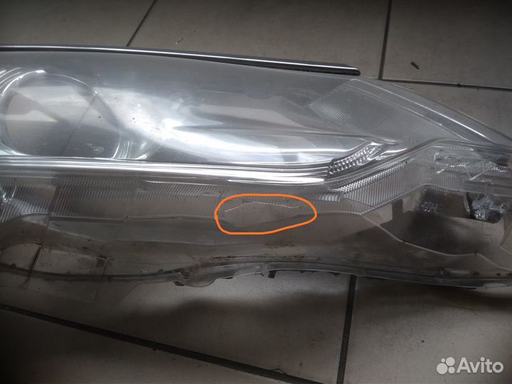 Стекло фары камри v55 правая