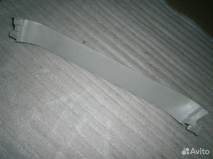 Накладка двери багажника Toyota Prado 150 Обшивка