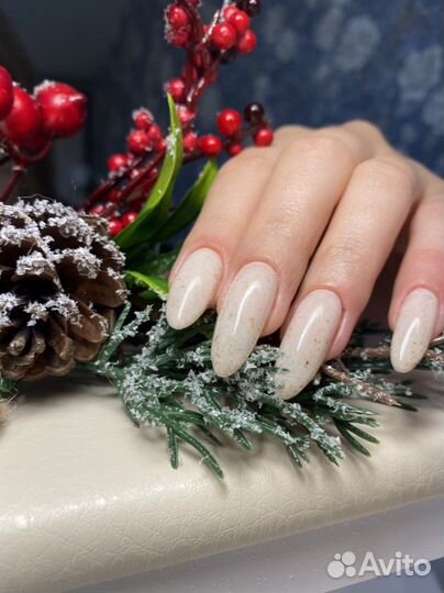 Маникюр, наращивание ногтей