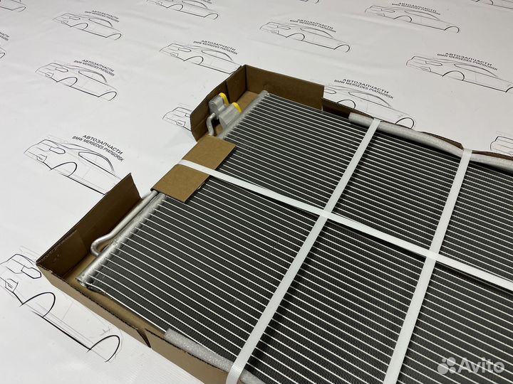 Радиатор кондера BMW F01 BMW F10 BMW F12 новый