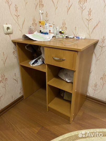 Стол для компьютера