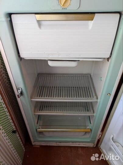 Ретро холодильник Орск, 1963г