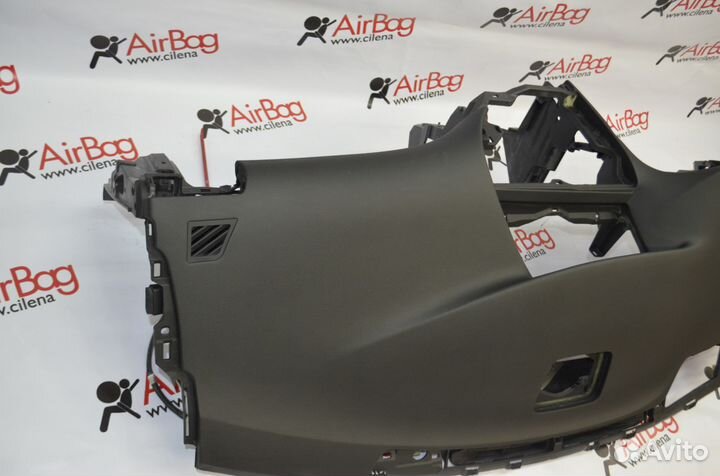 Торпедо панель приборов Lexus RX