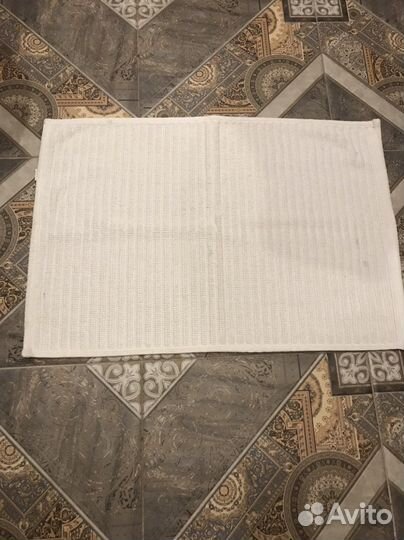 Коврик для ванной