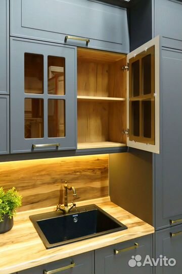 Кухонный гарнитур Tessarolo на заказ