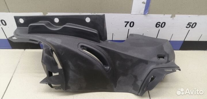 Держатель задней полки Focus II 2005-2008